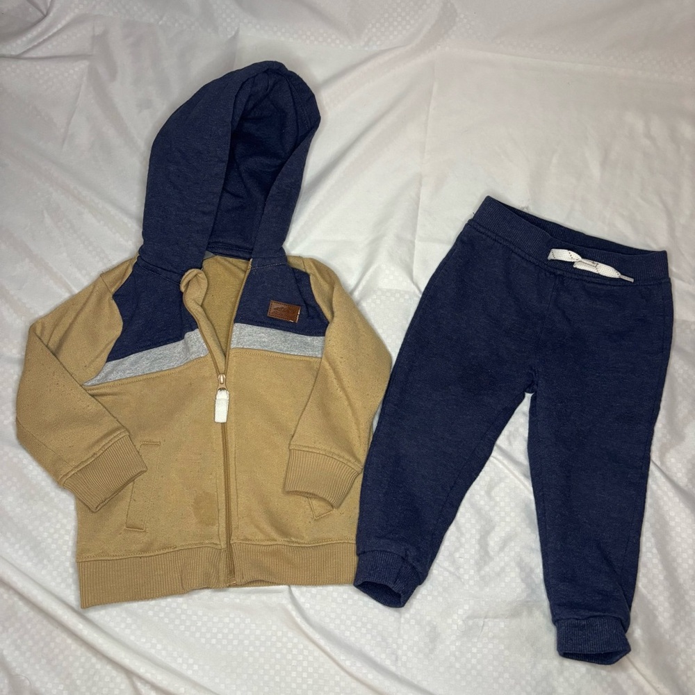 Eddie Bauer Kids Tan and Navy Jogger Set